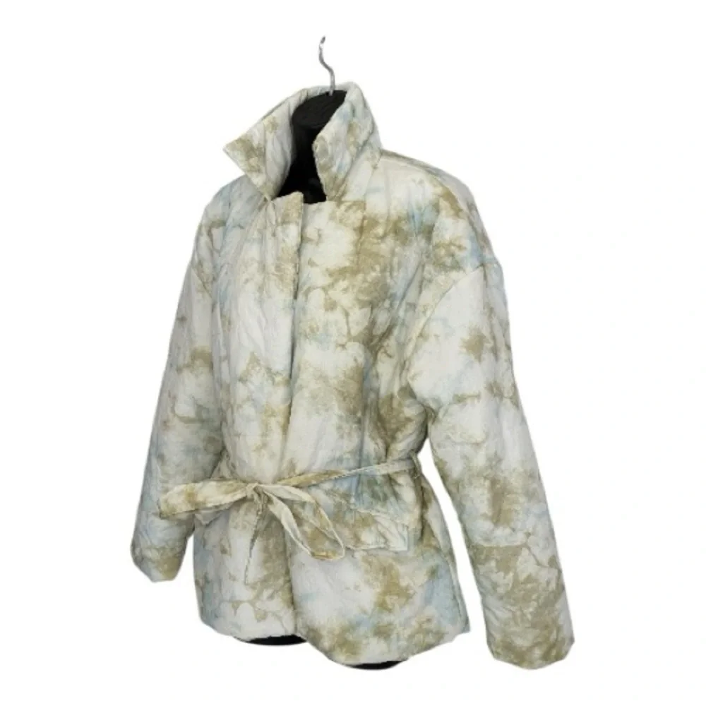 Blank NYC Perfect Day Marble-Print Puffer Jacket in Light Green and Cream Size S